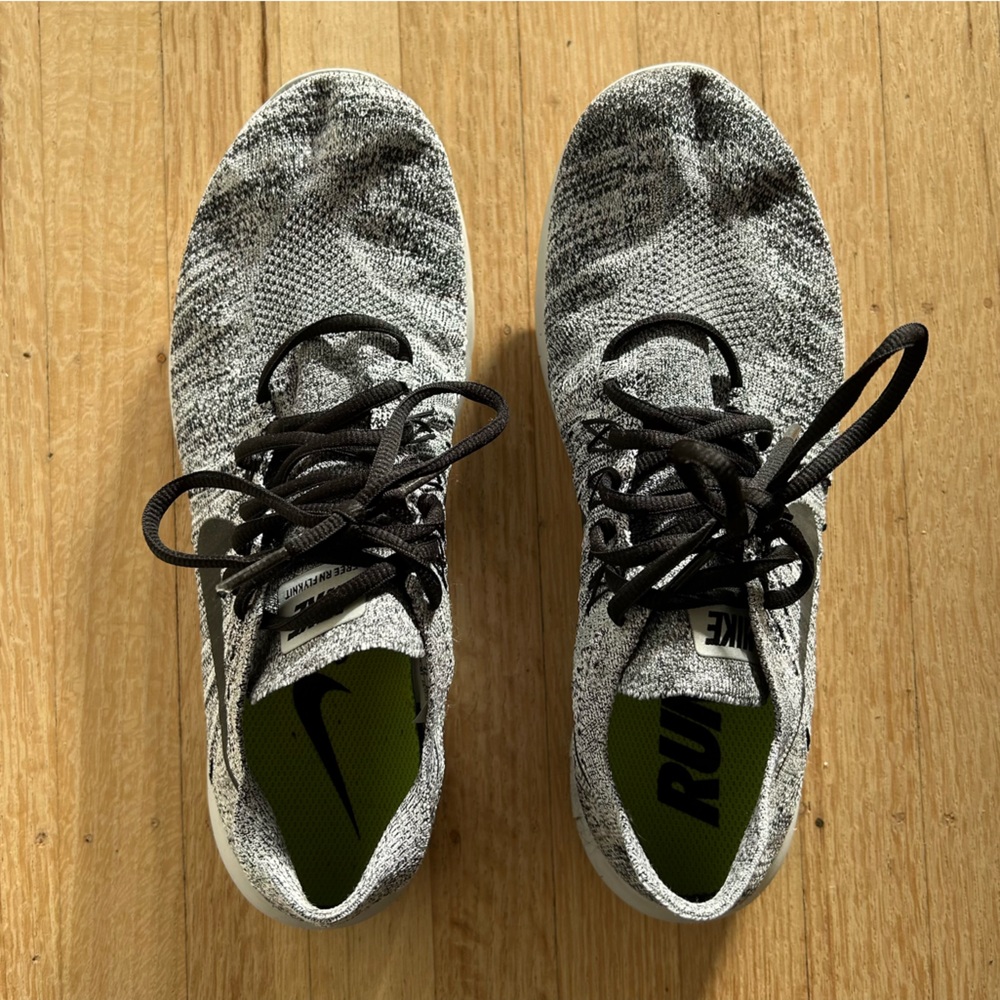 Grey Nike Free RN Flyknit